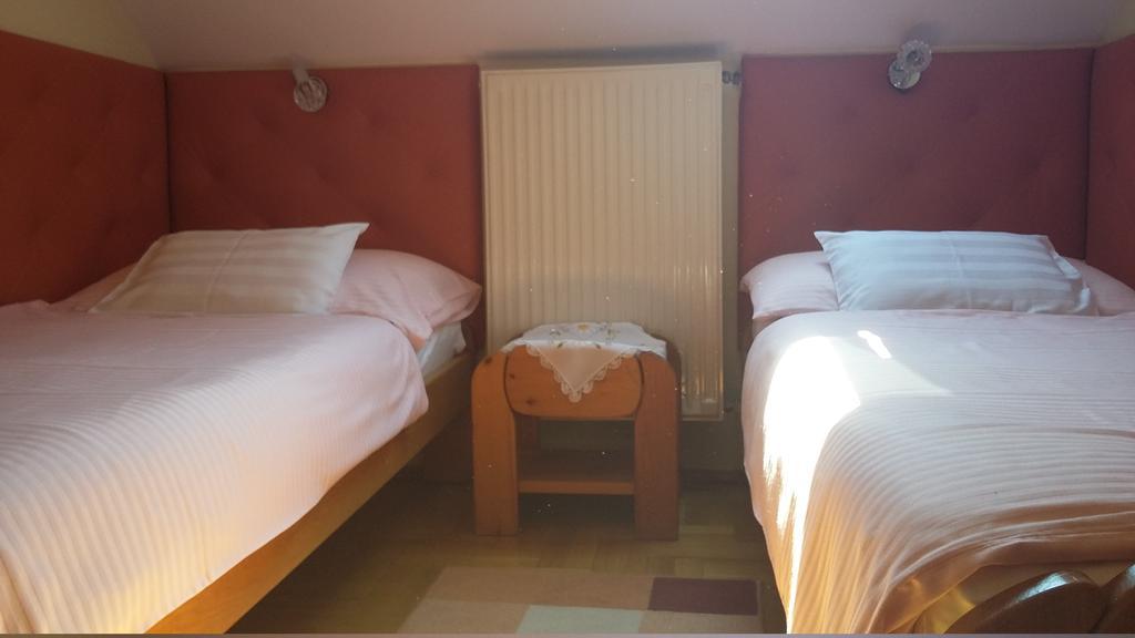 Bundics Vendeghazak Bed and Breakfast Lenti Buitenkant foto