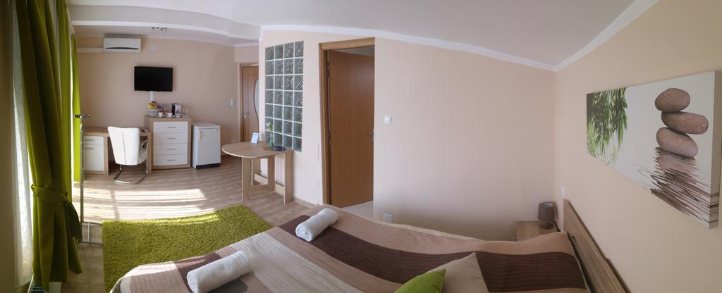 Bundics Vendeghazak Bed and Breakfast Lenti Buitenkant foto